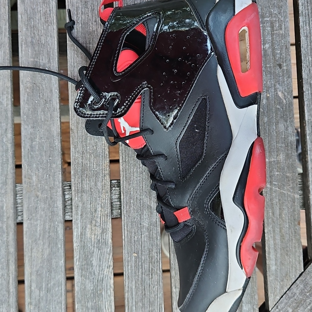 Men's Jordan Black and Red "Flight Club '91" Athletic Shoes - Size 12 - Picture 3 of 8
